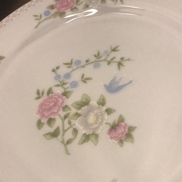 Crown Ming bird of paradise fine China 10 1/2” dinner plates set of 4 euc (a) - Picture 2 of 6